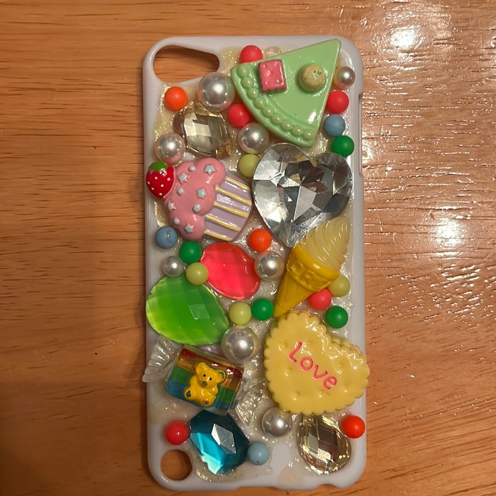 iPod touch 5th gen chunky candy charms case